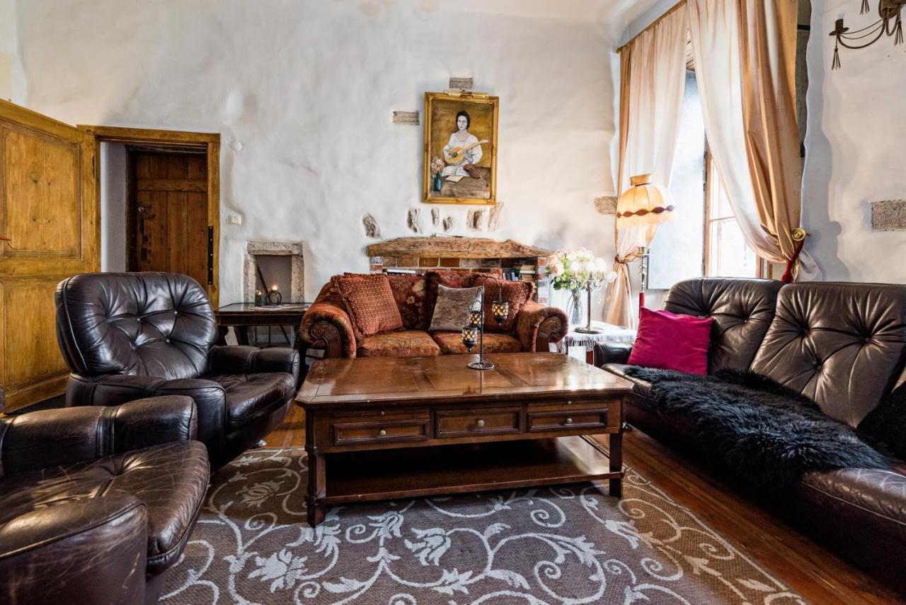 Historical Two-Bedroom Apartment With Sauna, Jacuzzi And Fireplace Tallinn Ngoại thất bức ảnh
